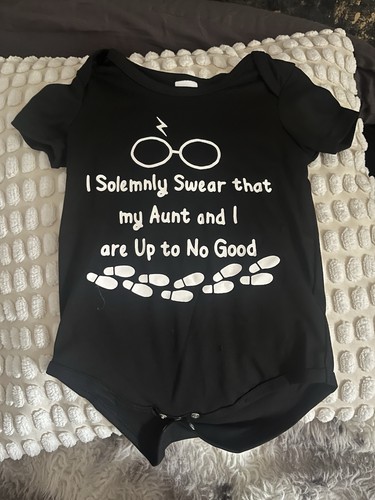 Baby body monate harry - 9-12,